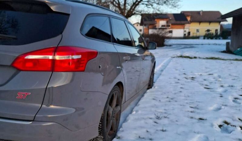 FORD Focus ST Kombi voll